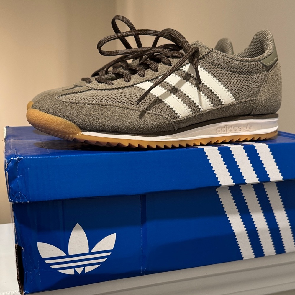 NIB Adidas SL 72 Sage Green Sneakers with White Stripes